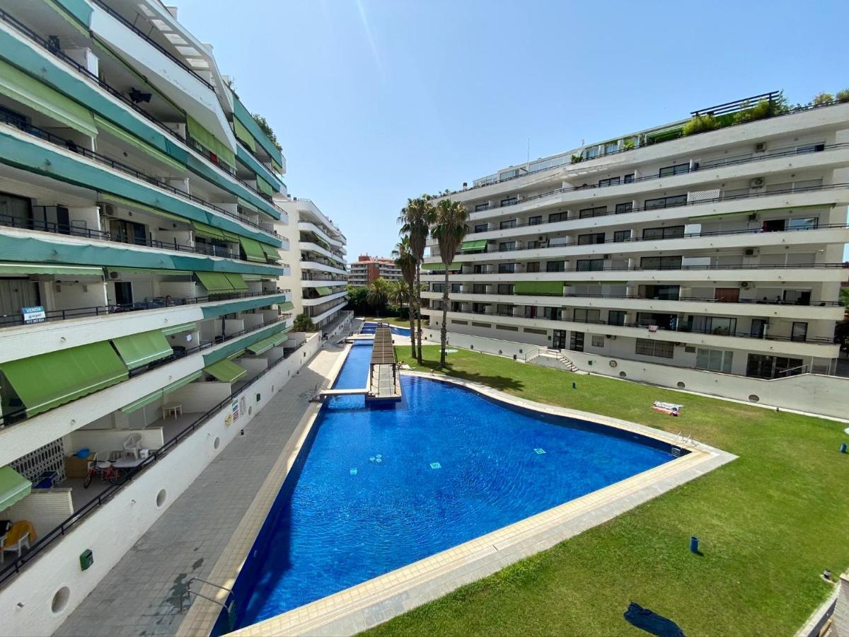 La Dorada Apartment Салоу Екстериор снимка