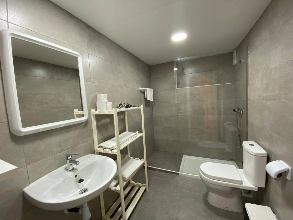 La Dorada Apartment Салоу Екстериор снимка